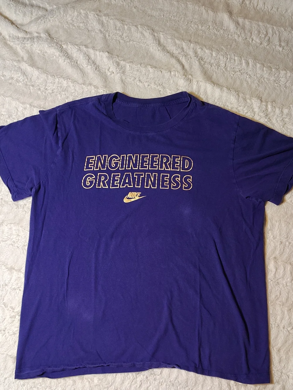Nike Men’s Purple 'Engineered Greatness' Graphic T-Shirt